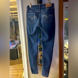 Levi’s 535 super skinny jeans